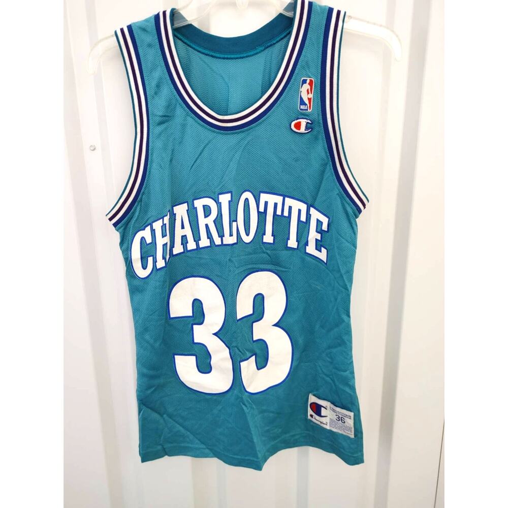 Vintage Champion Alonzo Mourning #33 Charlotte Hornets Basketball Sz 36 NBA